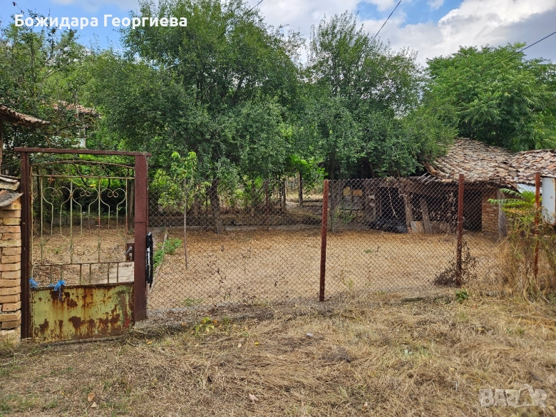 къща в с. Побит камък , снимка 1