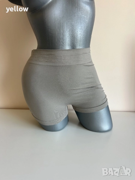 Спортни къси панталонки , снимка 1