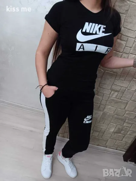 Дамски екип Nike, снимка 1