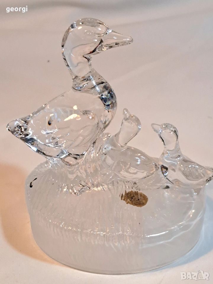 италианска кристална фигура патица с патета RCR Italy 32/3, снимка 1