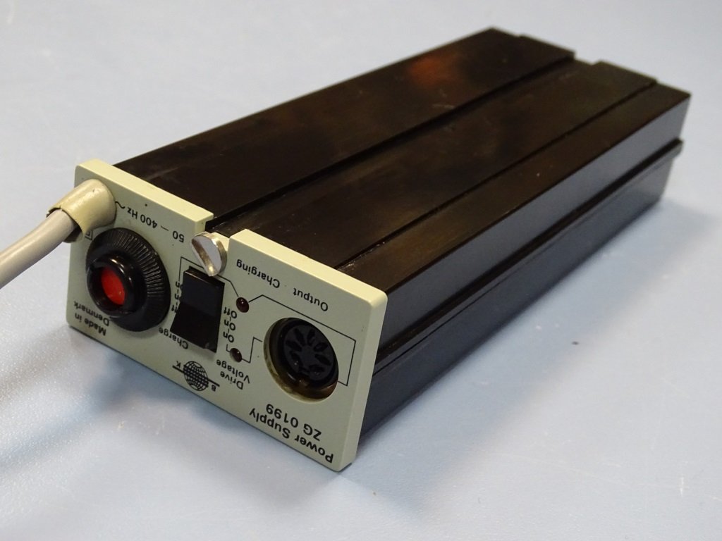 BRUEL & KJAER Power Supply / Charger Zg 0199 EUR 249,00 - FR