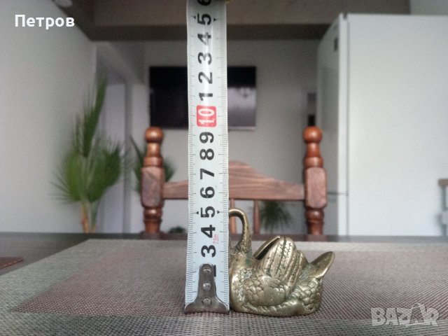 Продавам прекрасна, фигурка-статуетка на лебед-свещник.Бронз, снимка 1