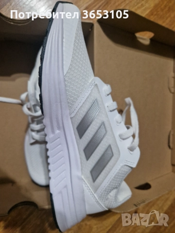 ПРОДАВАМ МАРАТОНКИ НА АДИДАС, снимка 2 - Маратонки - 52355471