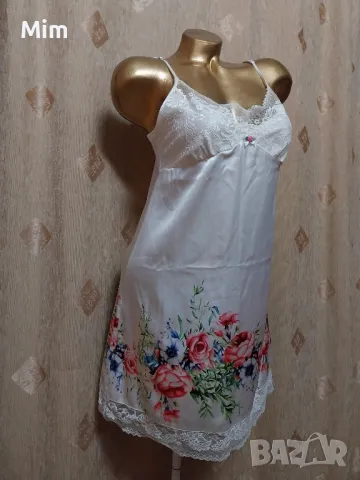 Mia-amore S/M  Сатенена бяла нощница на големи рози, снимка 6 - Нощници - 50136366