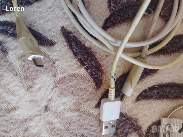 Подарявам!Два кабела работещи , снимка 2 - Части и Платки - 53580533