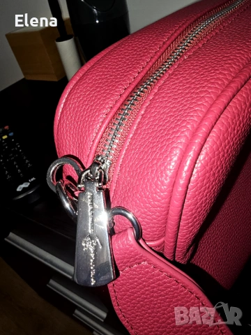 Дамска чанта, снимка 2 - Чанти - 53421798