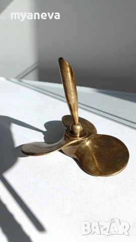 Vintage поставка за химикал във формата на корабна перка (пропелер) . , снимка 5 - Антикварни и старинни предмети - 53816881