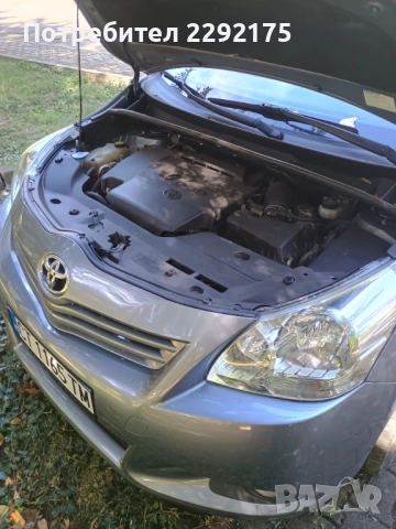 Тойота Версо 2.0 D4D, снимка 10 - Автомобили и джипове - 52323140