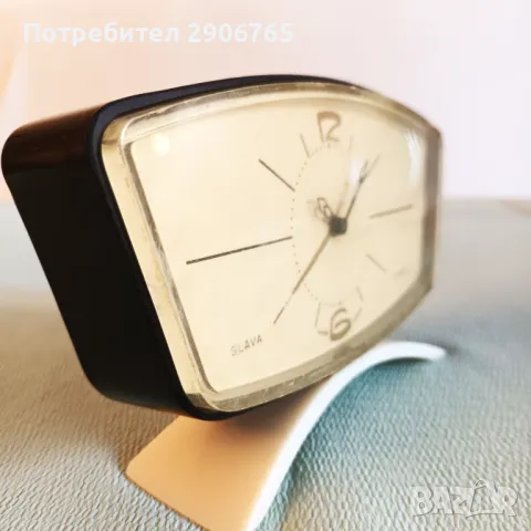 Часовник будилник Слава елипса работещ, снимка 3 - Антикварни и старинни предмети - 47388255
