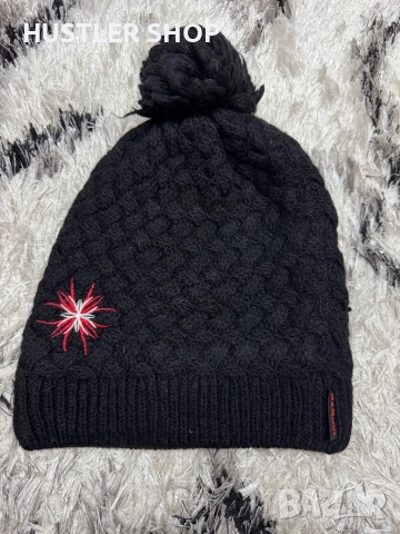 Дамска зимна шапка MAMMUT , снимка 4 - Шапки - 52793543