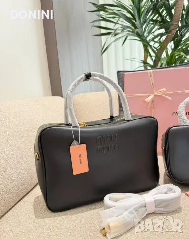 Miu Miu Дамска чанта дамска чанта, кожа, снимка 5 - Чанти - 55901942