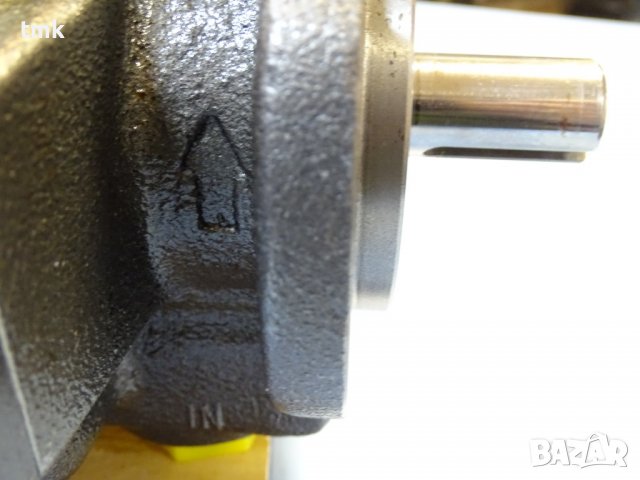 Хидравлича помпа BOSCH 0 513 300 229 hydraulic vane pump, снимка 9 - Резервни части за машини - 39230046