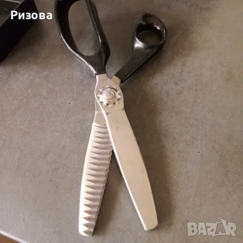 Продавам ножица зих-заг, снимка 2 - Други инструменти - 50051437
