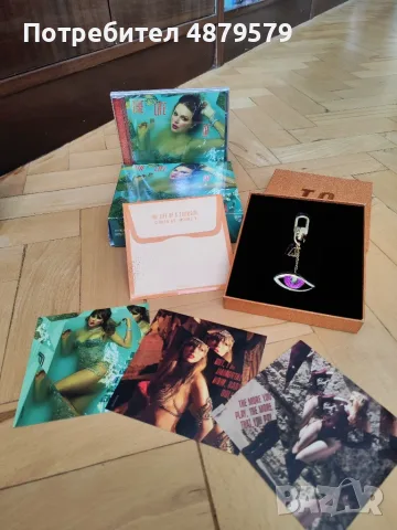 ПРОМО ПАКЕТ Taylor Swift - SIGNED CD, Deluxe box set , снимка 5 - CD дискове - 55884729