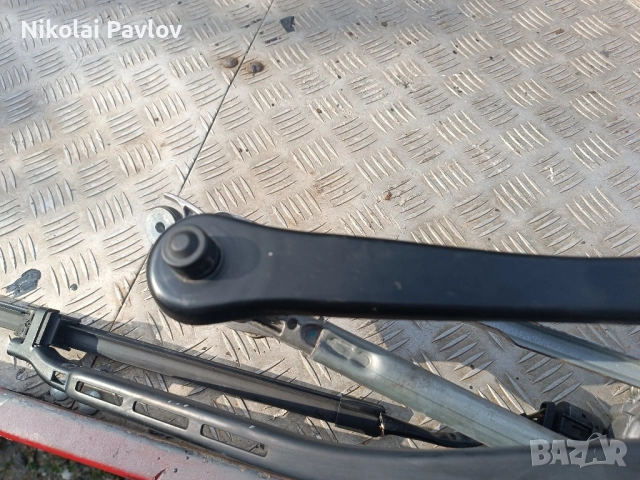 Механизъм моторче чистачки за БМВ Е 90 Е91 , снимка 10 - Части - 51707931