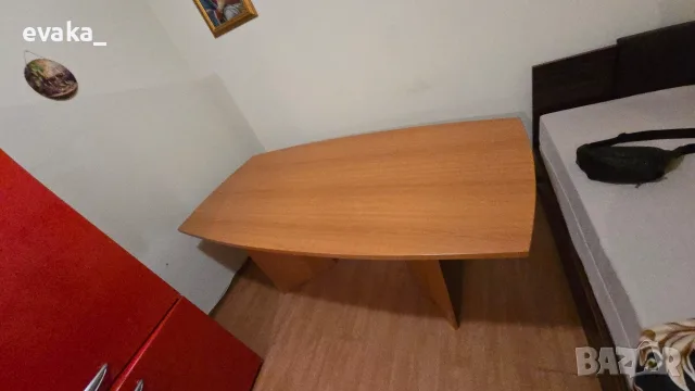 Продавам голяма и стабилна маса – 180 × 84 см, снимка 2 - Маси - 55828771