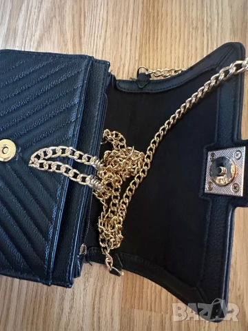 Дамска чанта, снимка 3 - Чанти - 51324815