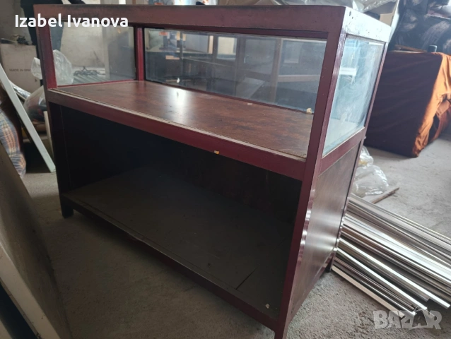 Щанд / маса за търговски обект, снимка 3 - Стелажи и щандове - 53453532