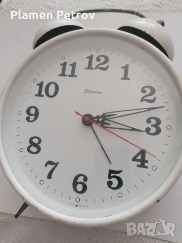 Механичен часовник стенен , снимка 1 - Антикварни и старинни предмети - 41765318