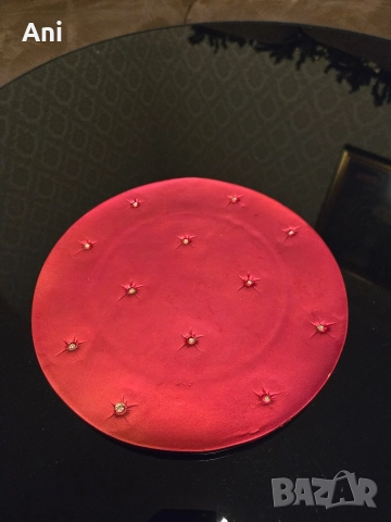 Уникални червени чинийки 4 броя
