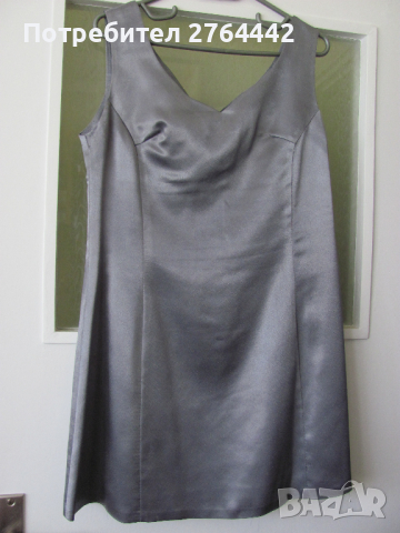 Сатенена сива рокля
