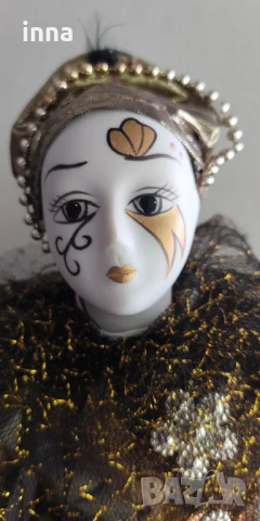 Венецианска порцеланова тъжна кукла, снимка 5 - Колекции - 51385661