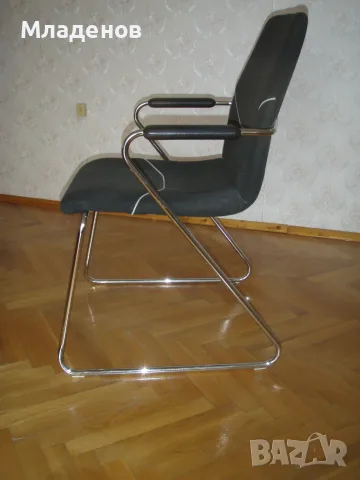 Конферентен стол