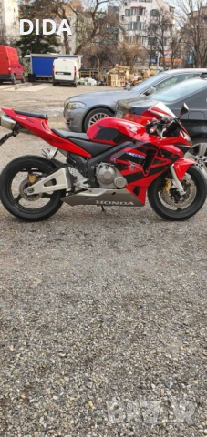 Продавам Honda CBR 600RR - като НОВ !, снимка 6 - Мотоциклети и мототехника - 53140385