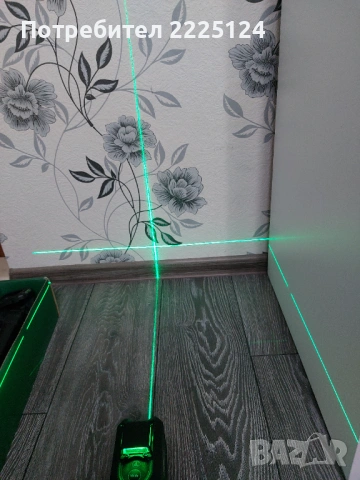 Продавам лазерен нивелир BOSCH Universal Level 360 Set, снимка 5 - Измервателни инструменти - 53125096