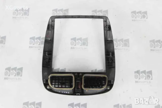 Централна конзола с духалки за Mazda Premacy (1999-2005), снимка 2 - Части - 48440153