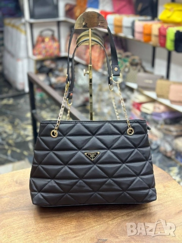 чанти prada, снимка 6 - Чанти - 51440903