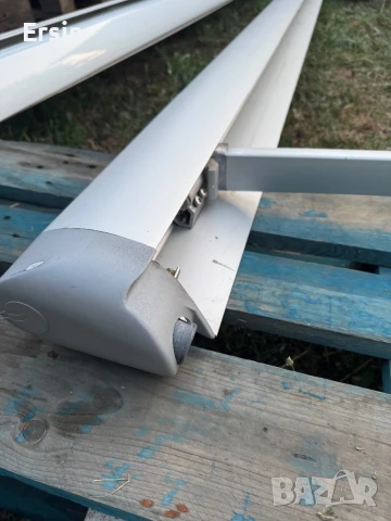 Тента Thule Omnistor 3.5м таванен монтаж (Тентата е без плат), снимка 6 - Палатки - 50660272