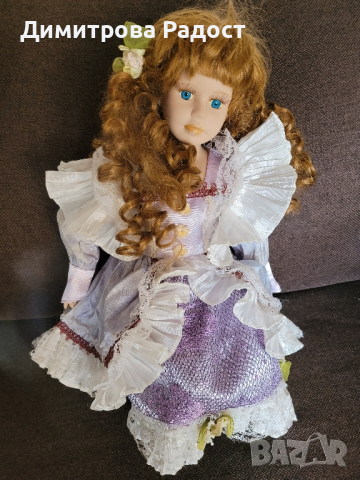 Порцеланова кукла 40см височина! Състояние използвано като ново без забележки! , снимка 1 - Колекции - 44693747