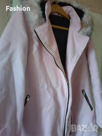 Розово палто