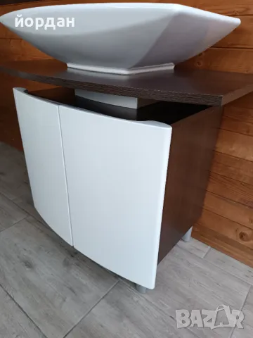 Шкаф за баня с мивка Laufen , снимка 4 - Мивки - 47466182