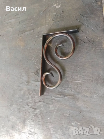 Конзоли , рафтодържачи стойки и ъгли за рафтове и етажерки от ковано желязо, снимка 9 - Други стоки за дома - 52475299