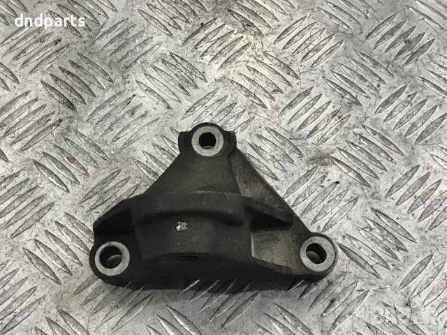 Лапа двигател Renault Scenic,1.9dci,2006г.