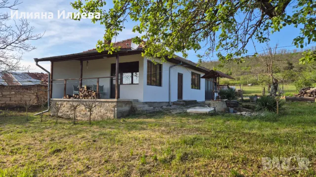 Обзаведена уютна селска къща