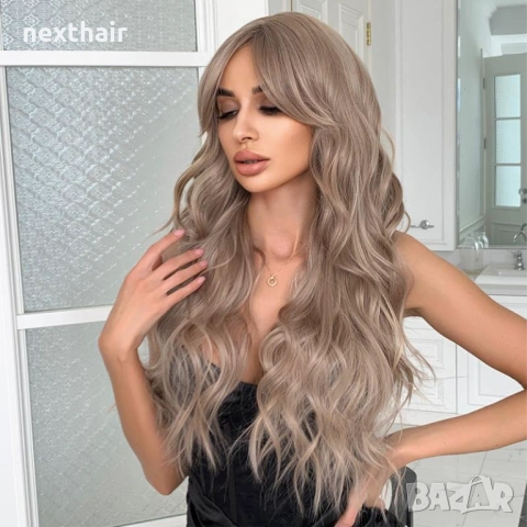 Тъмно руса вълнообразна синтетична перука – 60 см