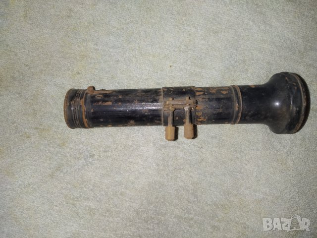 Vintage Pertrix Grman flashlight ll world war, снимка 1 - Антикварни и старинни предмети - 34522767