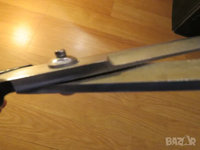 Солидна професионална шивашка ножица с отличен ряз за шивачи и ценители  шивач, снимка 4 - Антикварни и старинни предмети - 49633793