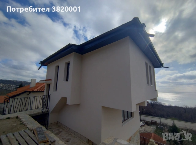 Без комисиона - триетажна къща с нескриваема морска панорама