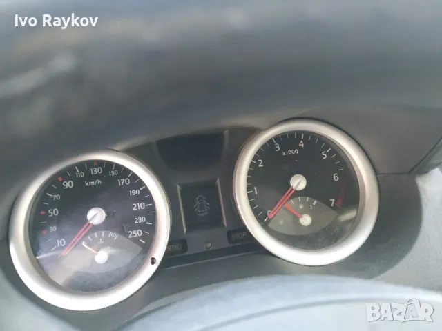 На части Renault Megan 1.6i, снимка 8 - Автомобили и джипове - 49178009