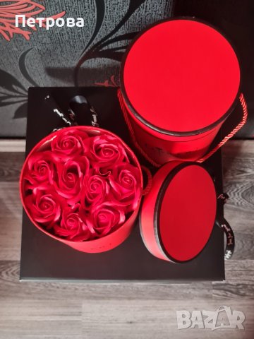 Кутия с рози/луксозна кутия със сапунени рози, снимка 2 - Подаръци за рожден ден - 42189349
