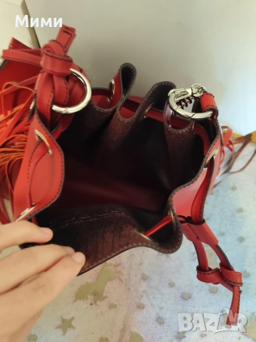 дамска червена чанта , снимка 2 - Чанти - 53710102