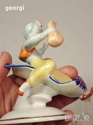 Hollohaza унгарска порцеланова фигура Аладин и летящото килимче, снимка 6 - Колекции - 49779752