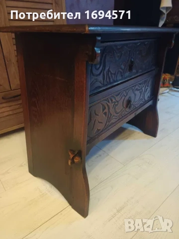 Антично дървено шкафче, снимка 2 - Шкафове - 53856160