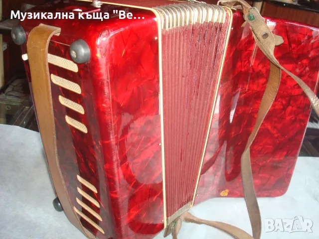 Акордеон Велтмайстер 40 баса с куфар, снимка 9 - Акордеони - 55884962