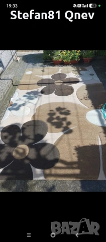 Шарен килим 2 на 3 метра 