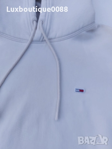 Чисто нов без етикет суичър Tommy Jeans L, снимка 3 - Суичъри - 52174139